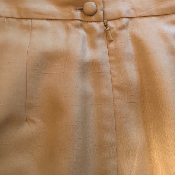 Two-piece 100% Pure Yellow Silk Suit - Picture 5 of 9